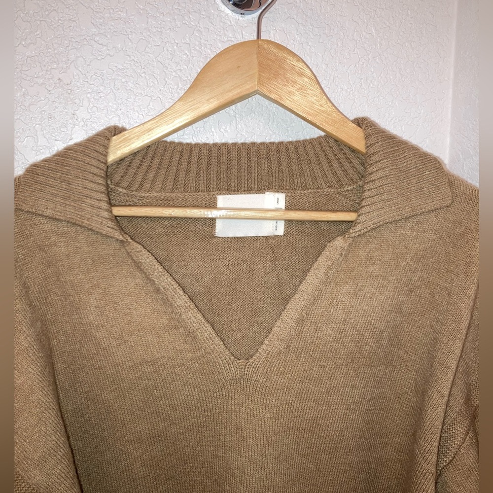 ALL : ROW Chunky Knit V-Neck side Vent Sweater Tan / Camel SZ: Large - Picture 3 of 13